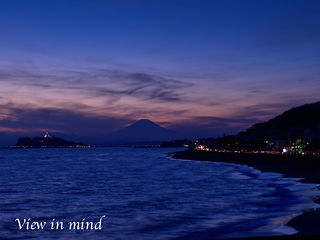 稲村ガ崎夜景と富士山